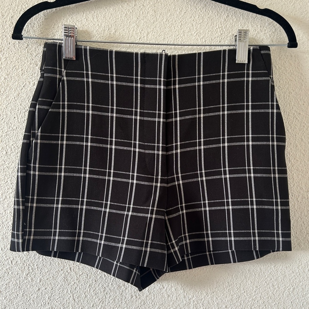 Forever 21 Plaid Academia Preppy Date Party Shorts Women’s Small Black White